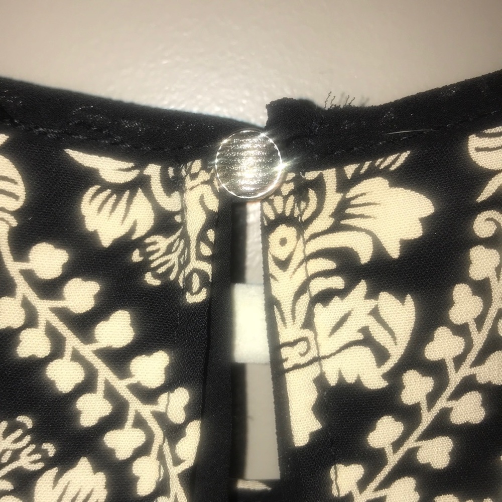 Open Back Romper! - Picture 4 of 4